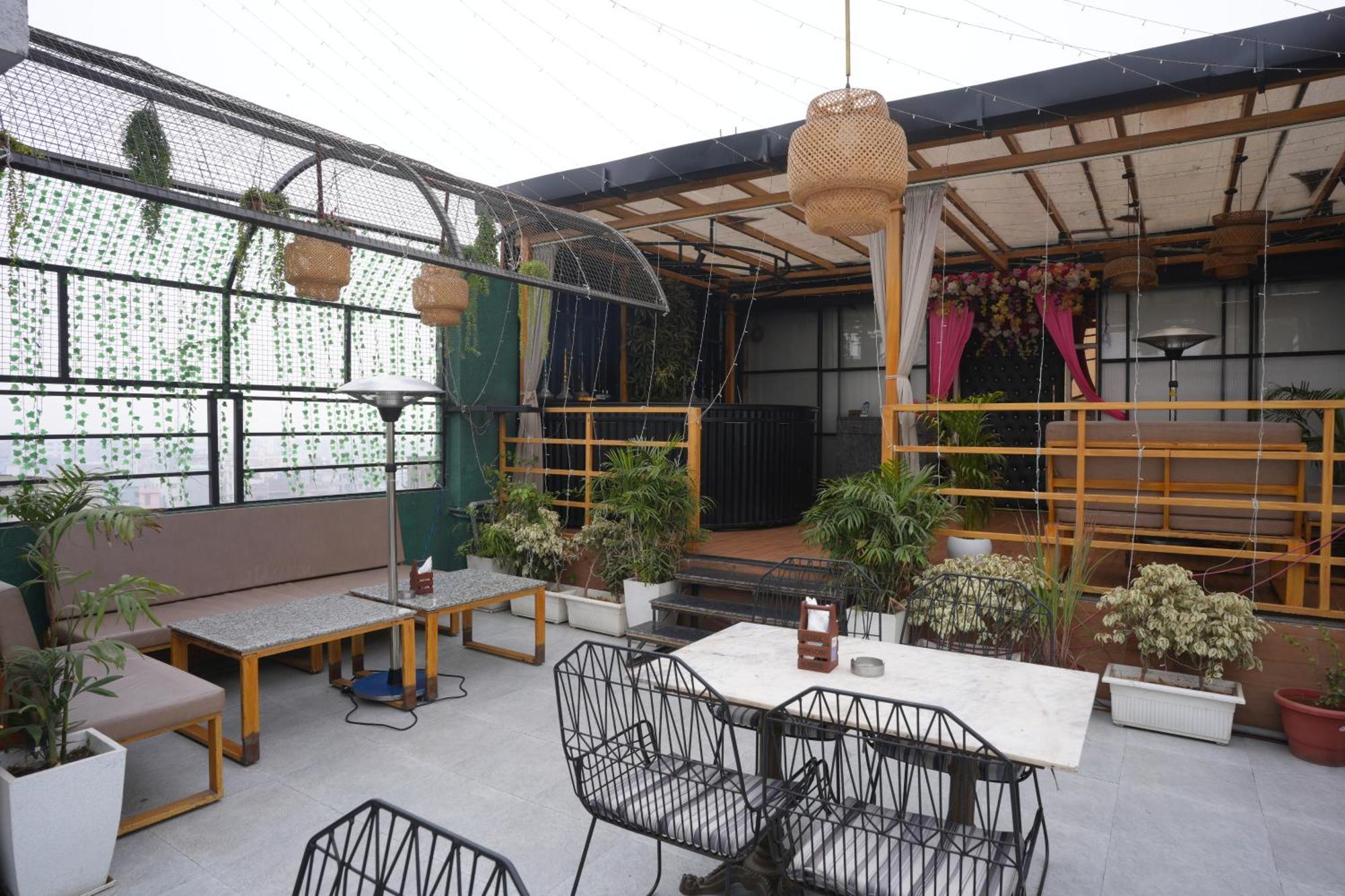 Hotel Silkhouse Premier Danapur Exterior foto